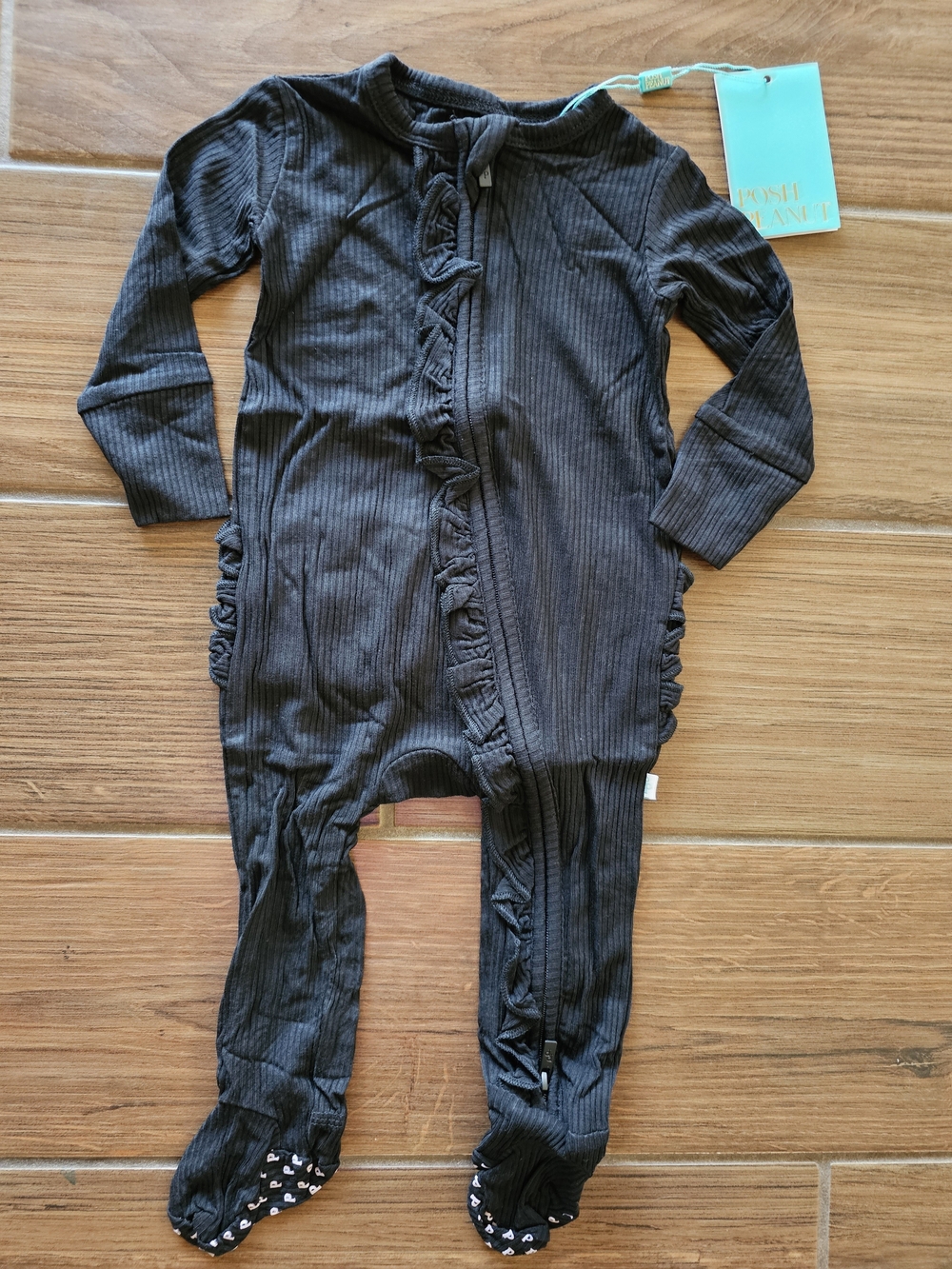 Posh Peanut Black Ribbed Footie Ruffled Zippered One Piece 6-9 months NWT